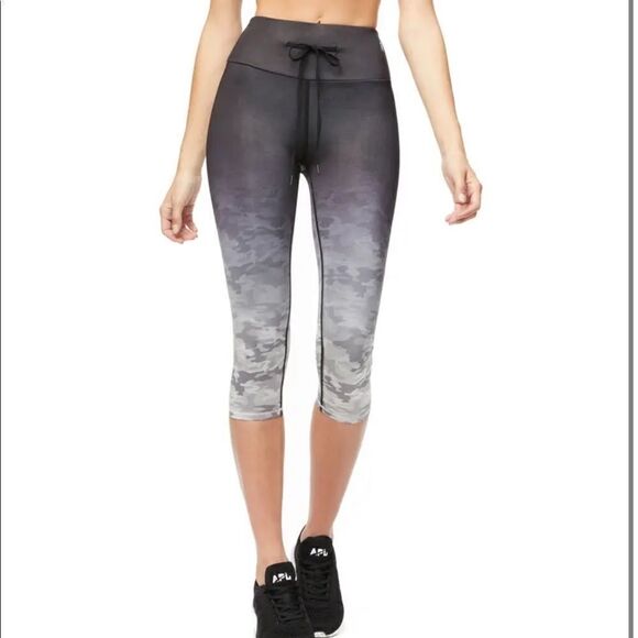 Good American Pants - Good American Camo Ombré Leggings